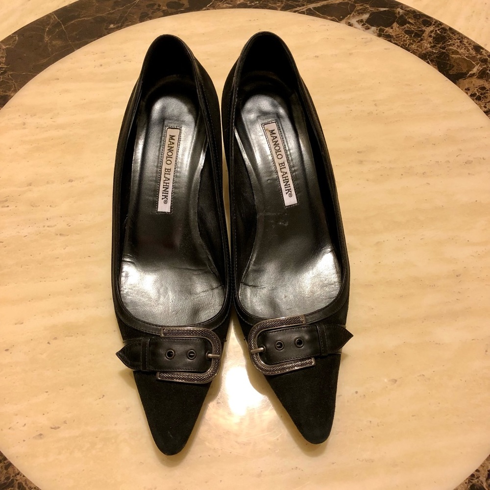 Auth MANOLO BLAHNIK Buckle Pumps Black Size - 38